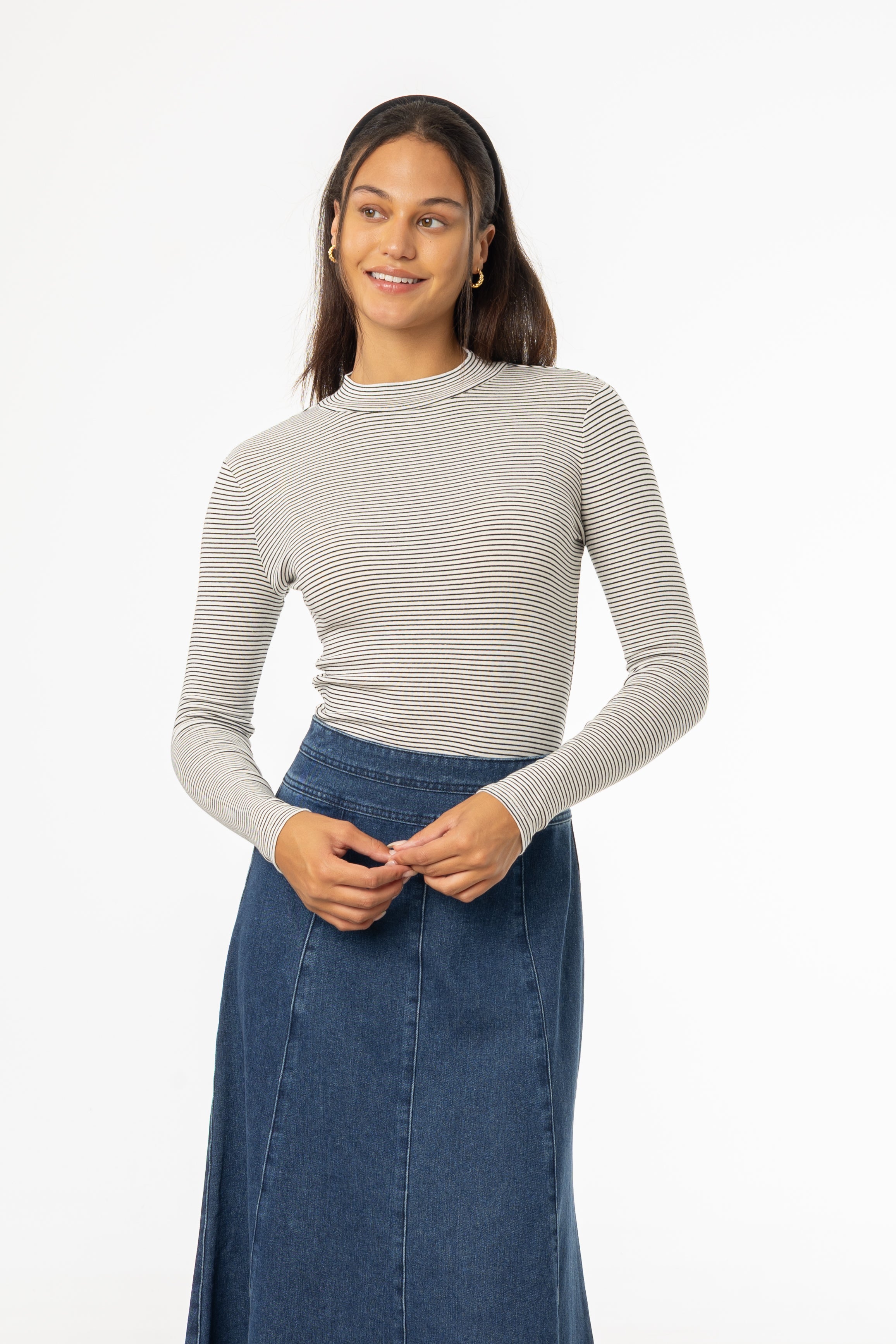 White Striped Mock Neck Top – BLANK