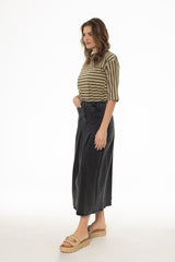 Black Pocket Pleated Denim Skirt