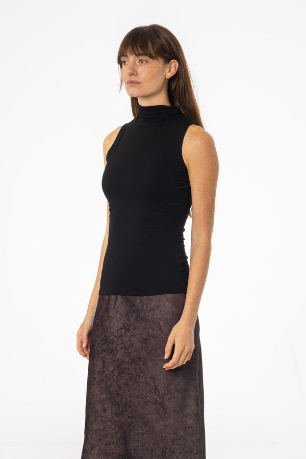 Black Solid Sleeveless Turtleneck Top