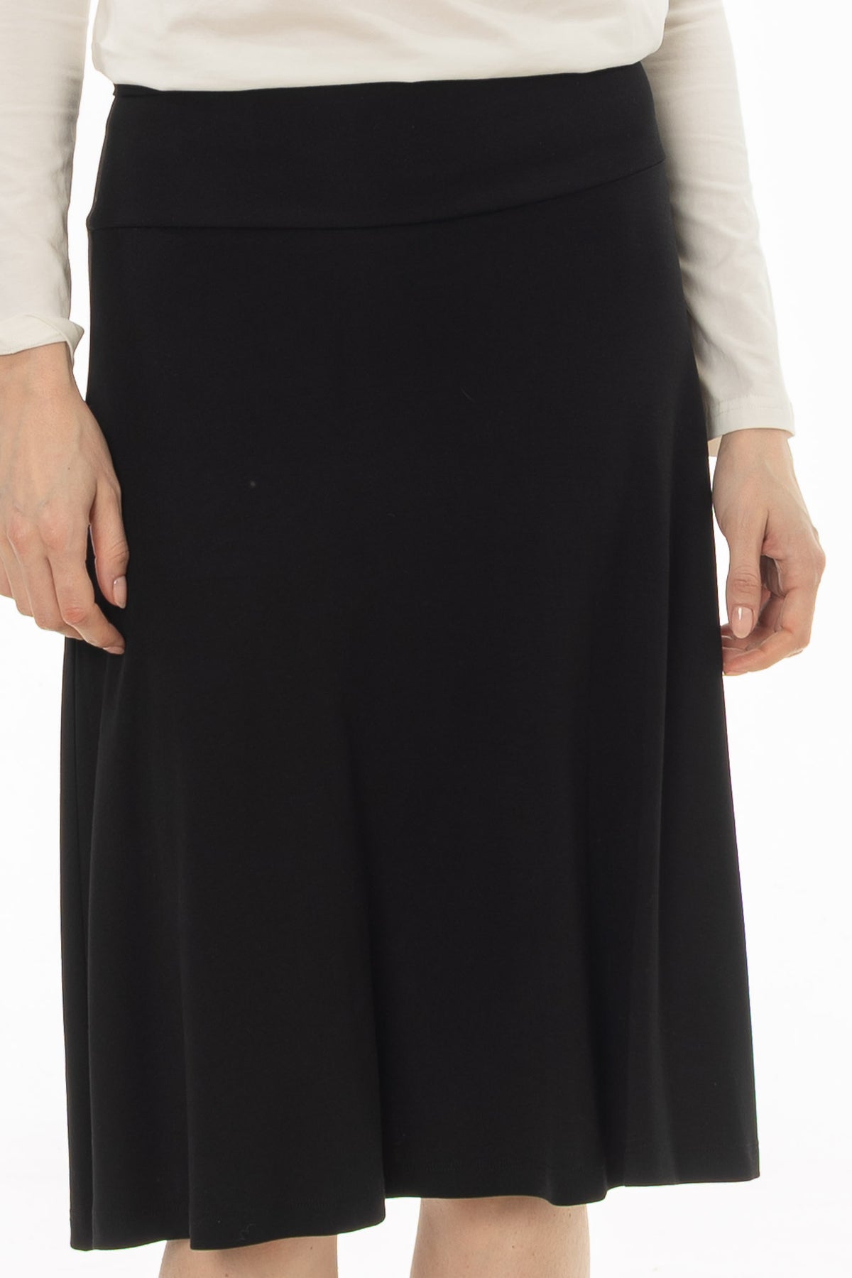 Black Basic Flare Skirt – BLANK