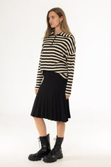 Black Mixed Pleat Knee Length Skirt