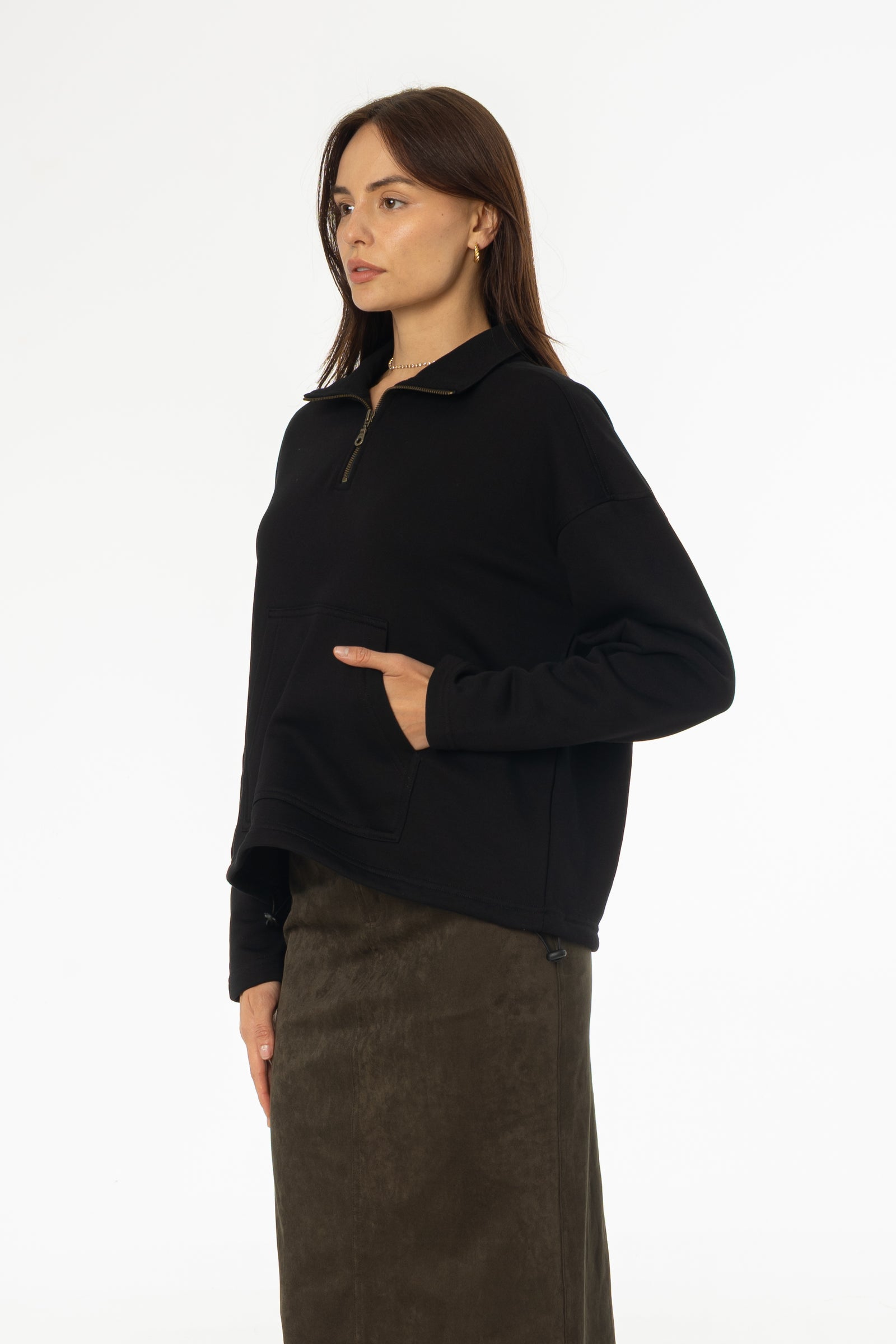 BlackRibbedCollarQuarterZipSwe