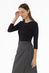 Black Ribbed Round Neck 3/4 Sleeve T-Shirt