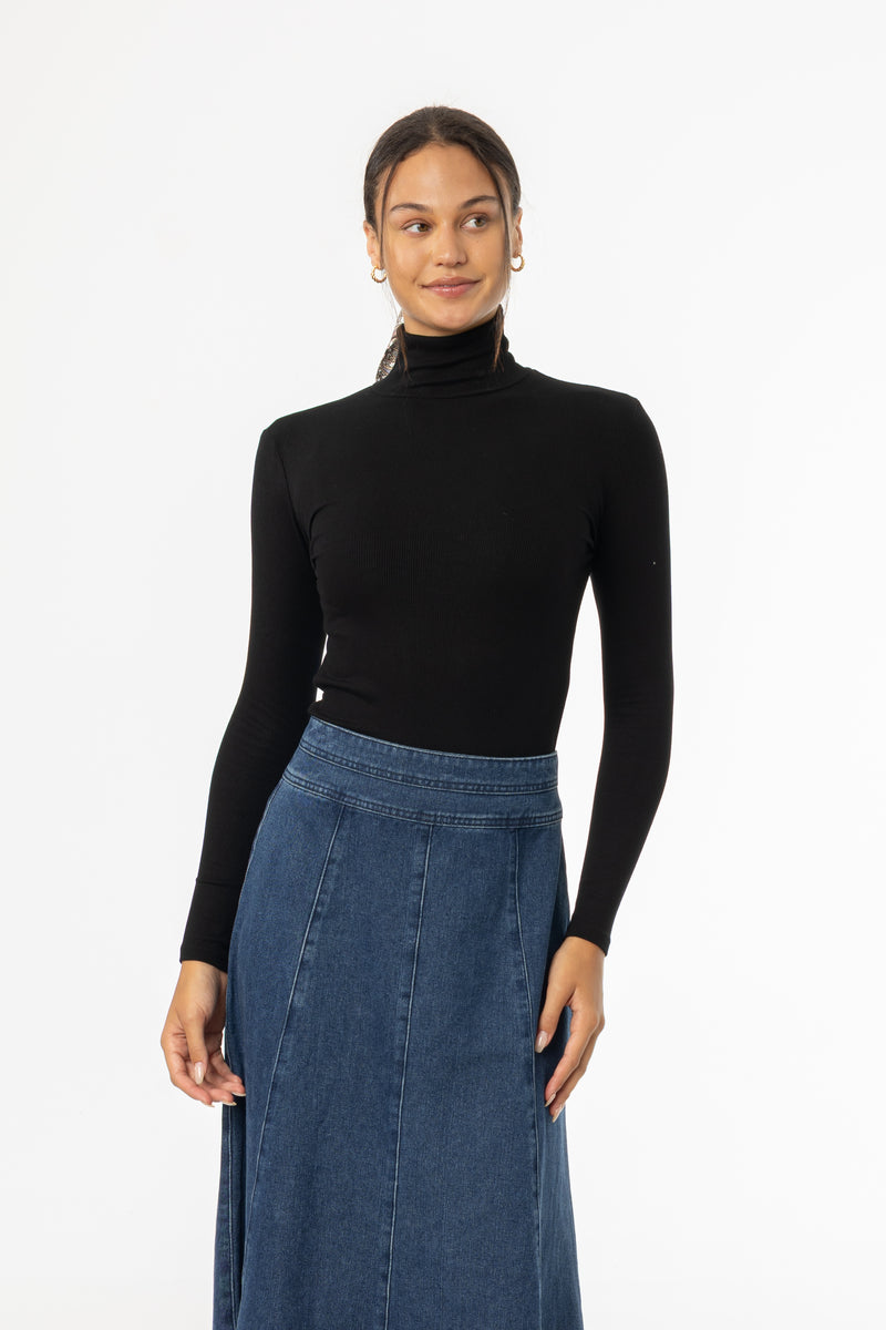 Black Ribbed Turtleneck Top