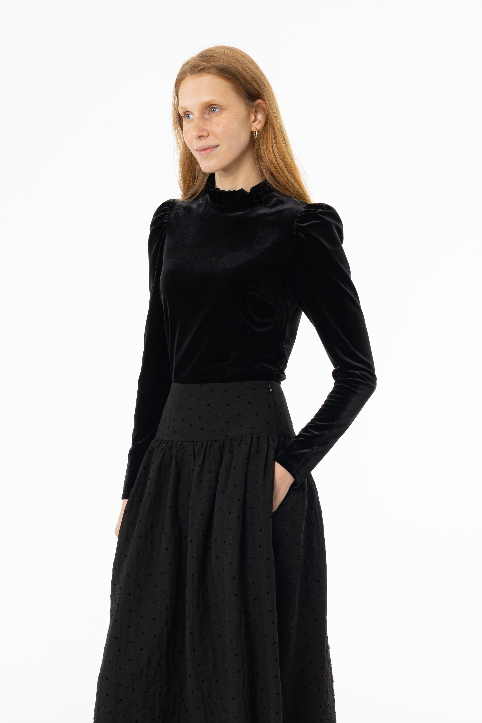 Black Ruffle Collar Velvet Top – BLANK