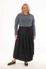 Black Wash Pleated Flare Denim Maxi Skirt