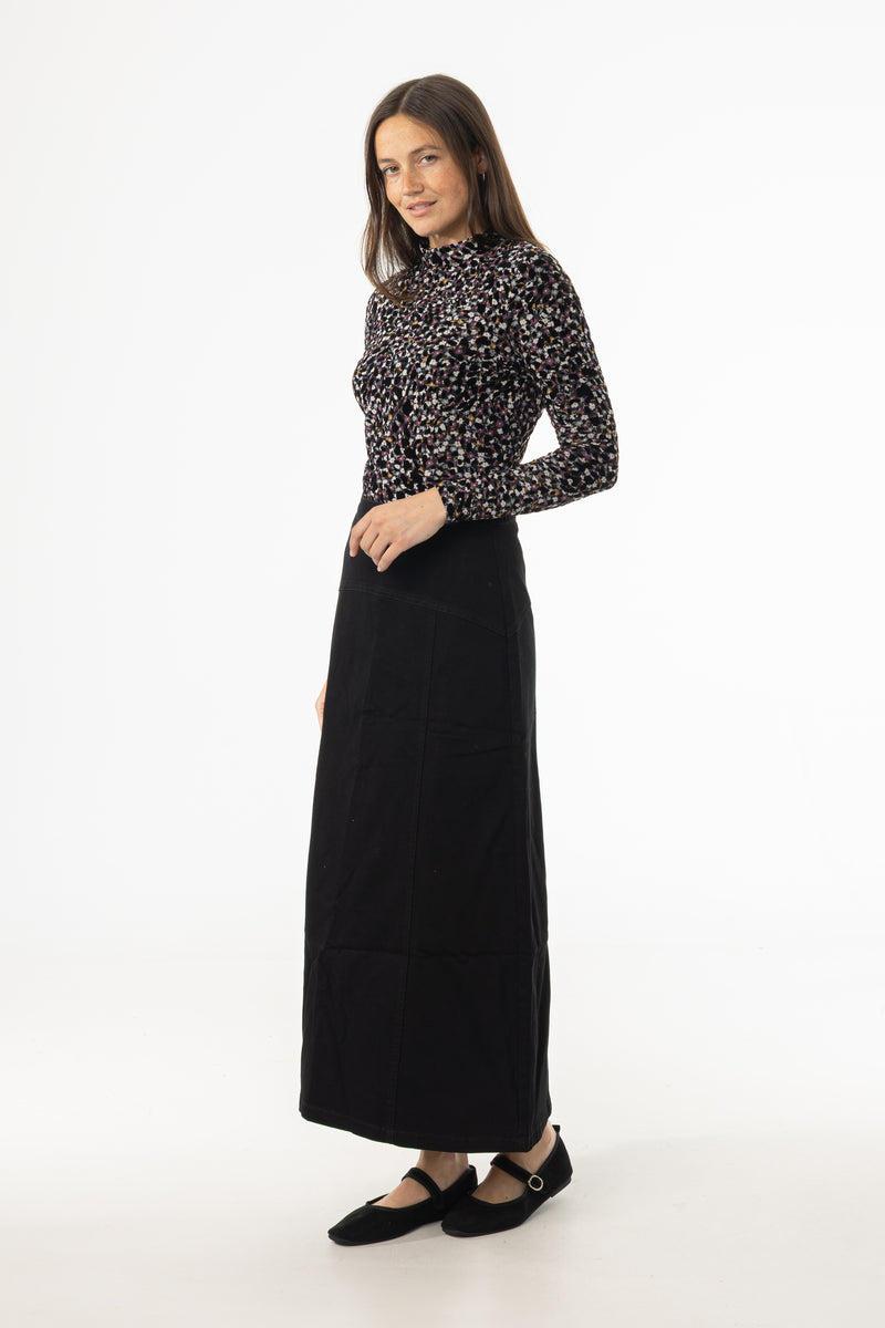 Black Yoke Seam Denim Skirt