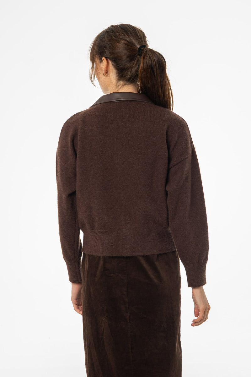 Brown Contrast Collar Zipper Sweater