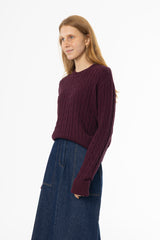 Burgundy cable knit sweater with round neckline