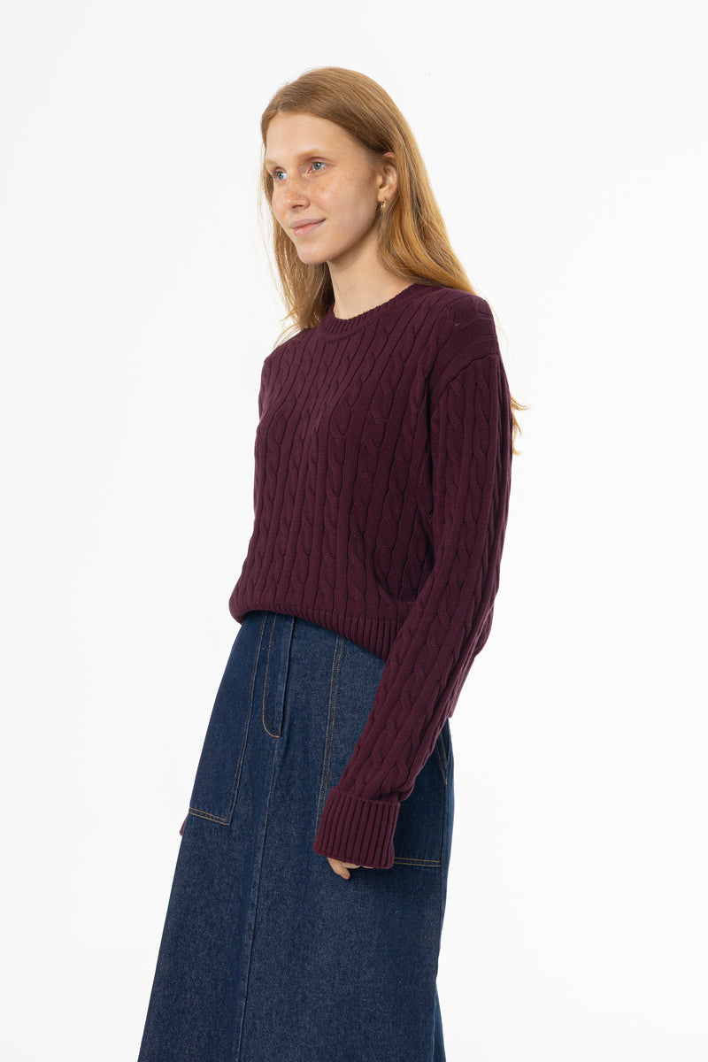 Burgundy cable knit sweater with round neckline