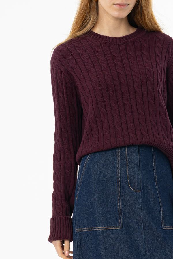 Burgundy cable knit sweater with round neckline