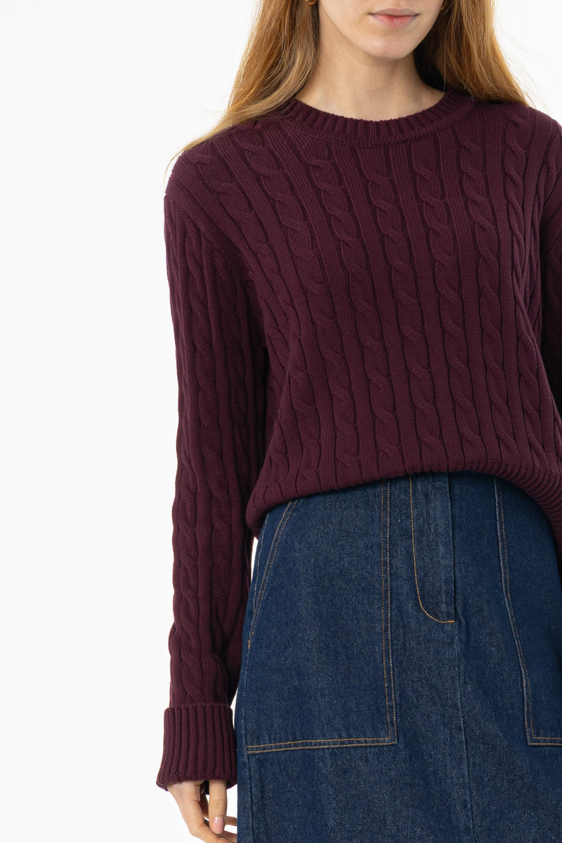 Burgundy cable knit sweater with round neckline
