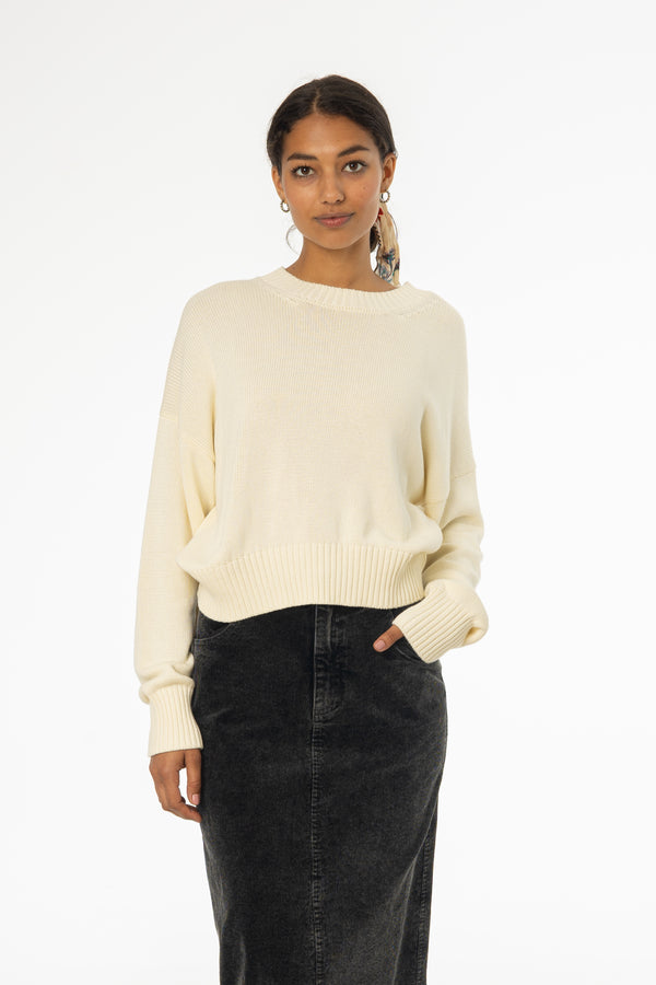 Cream High-Low Oversized Sweater