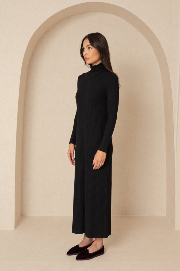 Black Ribbed Knit Turtleneck Maxi Dress