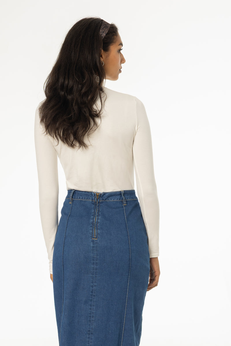 White Solid Turtleneck Top